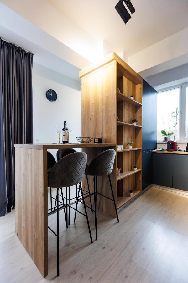Touchdown Apartment Near Bucharest Airport Otopeni Exterior photo